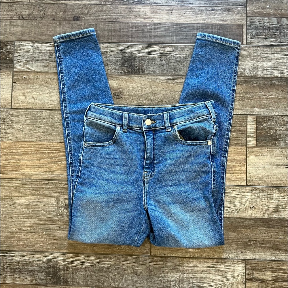 High waisted skinny jeans